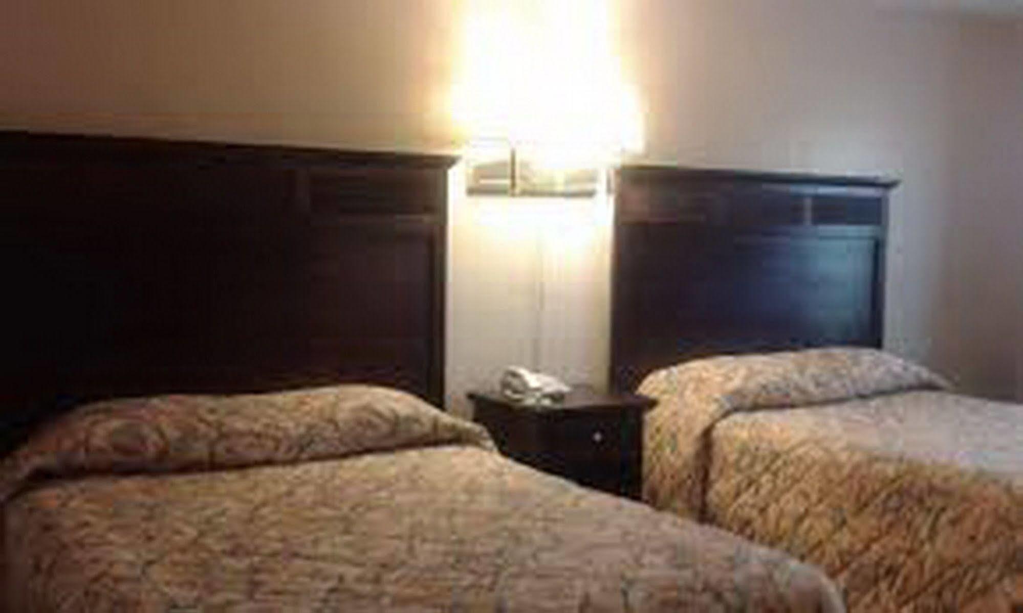 Louisa Loyalty Inn المظهر الخارجي الصورة